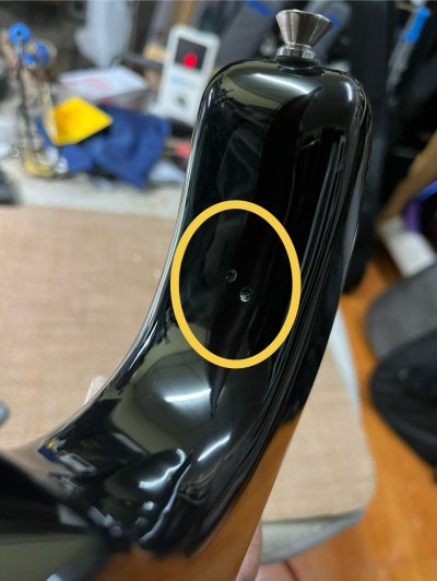Saga Electric Gutiar : Dazzles Black HSS "Defect Item"
