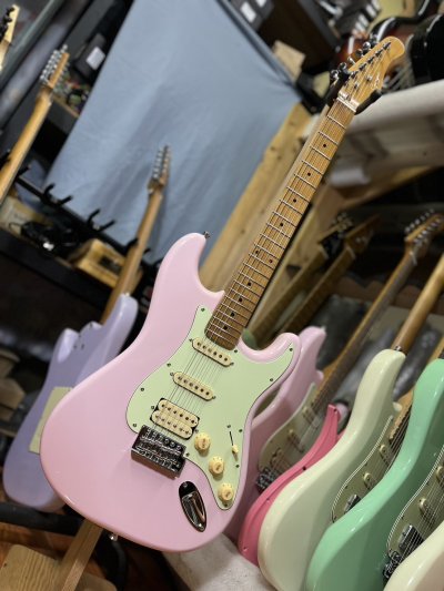 Smiger Guitar Pink