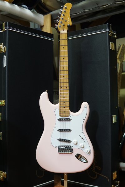 Smiger Guitar Pink with S-Tron