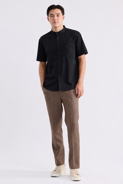 เสื้อเชิ้ตแขนสั้น Smart Mandarin Collar Shirt - Black