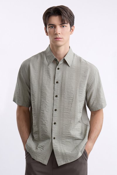 เสื้อเชิ้ตแขนสั้น Textured Weave Shirt - Olive
