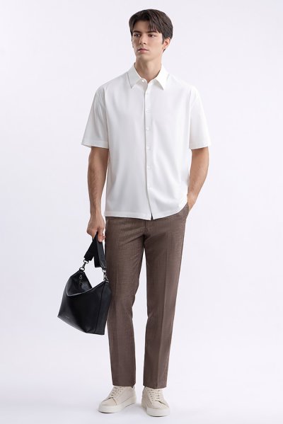 เสื้อเชิ้ตแขนสั้น Textured Lightweight Shirt