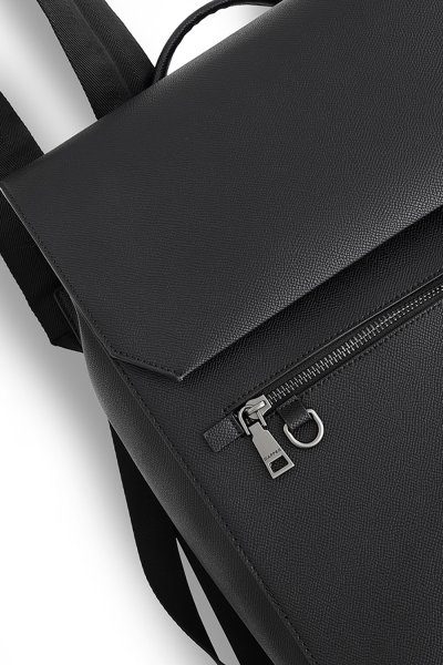 กระเป๋าสะพายหลัง DP Iconic Tech Backpack