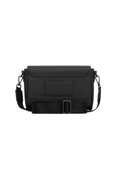 กระเป๋าสะพาย Essential Flap Crossbody Bag - Black