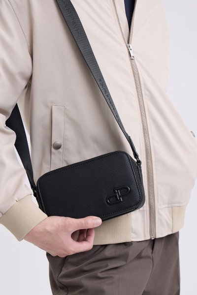 DP Iconic Boxy Crossbody Bag – Black