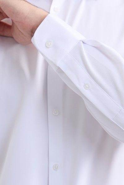 เสื้อเชิ้ตแขนยาว EASY CARE Textured Regular Fit Shirt - White