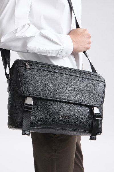 กระเป๋าเอกสาร Double Buckle Messenger Bag