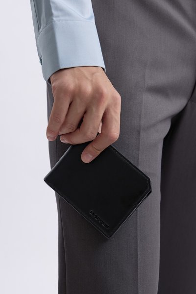 กระเป๋าสตางค์ผู้ชาย Nappa Leather Billfold Wallet