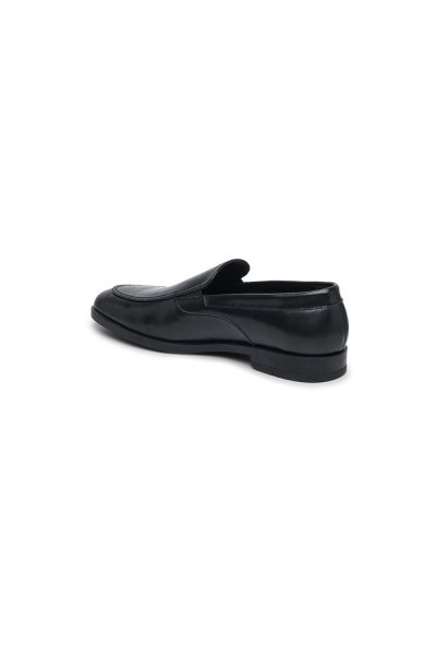 รองเท้าหนัง แบบสวม Apron Toe Loafers