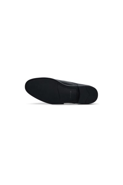 รองเท้าหนัง แบบสวม Apron Toe Loafers