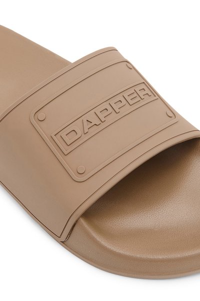 รองเท้าแตะแบบสวม DAPPER Monochrome Pool Slide Sandals – Beige