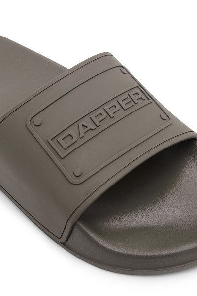รองเท้าแตะแบบสวม DAPPER Monochrome Pool Slide Sandals – Olive
