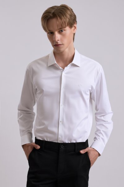 เสื้อเชิ้ตแขนยาว SMOOTH & STRETCH Twill Regular Fit Shirt - White