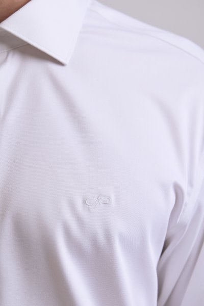 เสื้อเชิ้ตแขนยาว SMOOTH & STRETCH Twill Regular Fit Shirt - White