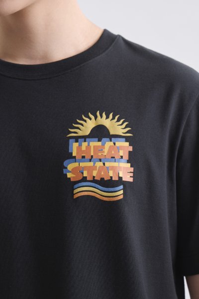 เสื้อยืด Heat State Print T-Shirt