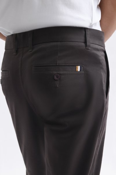 กางเกงชิโน่ Smart Stretch Chino Pants - Dark Grey