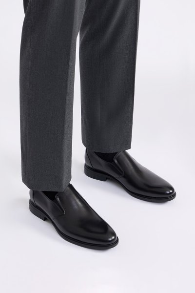 Plain-Toe Loafers