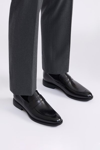 Classic Penny Loafers - Black