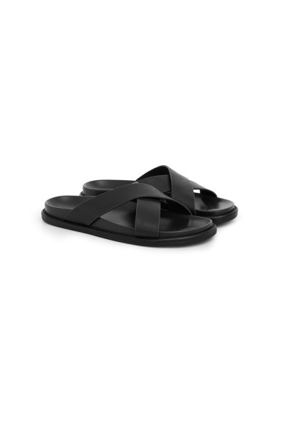 รองเท้าแตะ Essential Cross Strap Sandals - Black