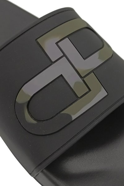 รองเท้าแตะแบบสวม DP Icon Camo Embossed Pool Slide Sandals