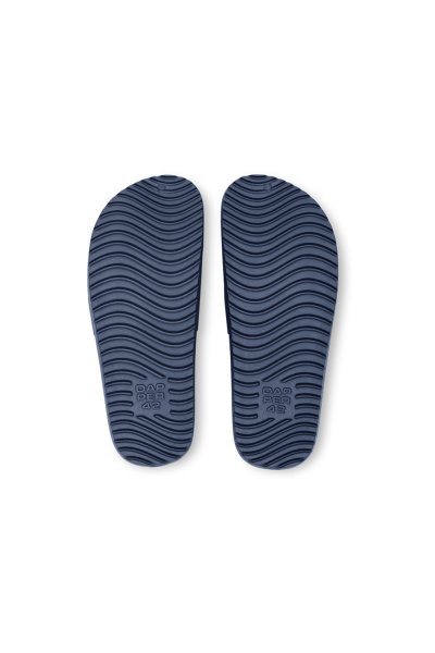 รองเท้าแตะแบบสวม Iconic Comfort Pool Slide Sandals - Navy