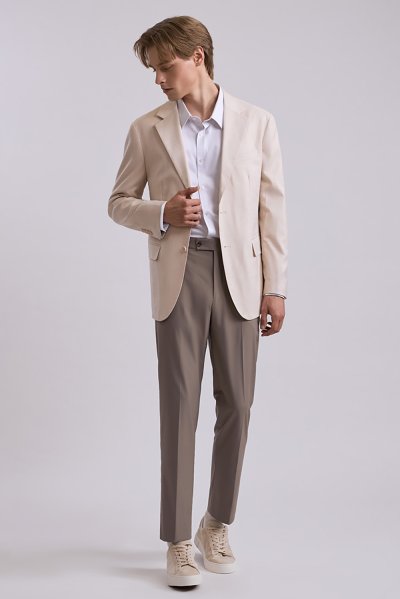 เสื้อเบลเซอร์ Micro Texture Stretch Blazer - Cream