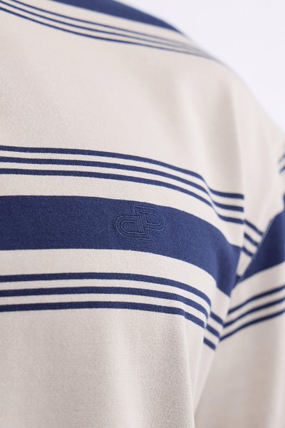 เสื้อยืด Loose Striped T-Shirt