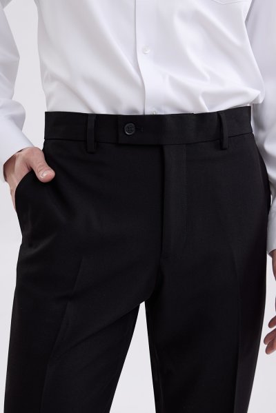 กางเกงขายาว TECHFLEX Regular-Fit Trousers - Black