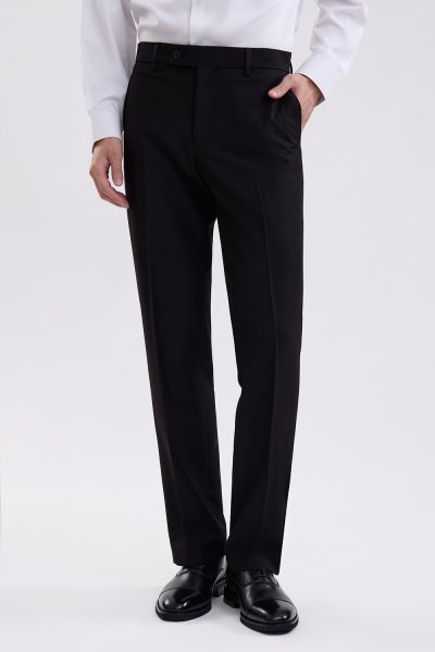 กางเกงขายาว TECHFLEX Regular-Fit Trousers - Black