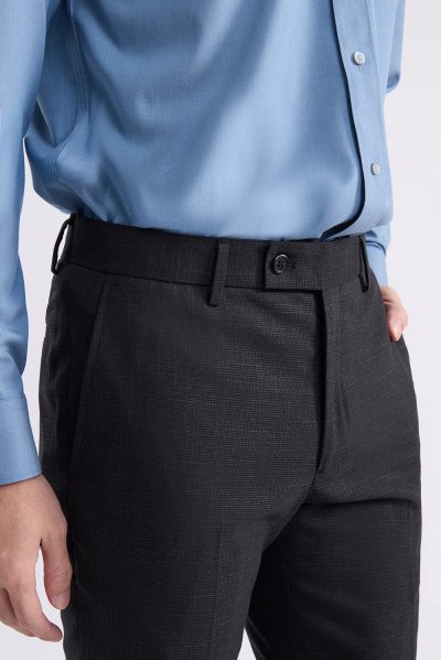 กางเกงขายาว Textured Weave Regular-Fit Trousers
