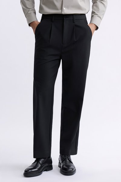 Pleated Elastic-Waist Pants - Black