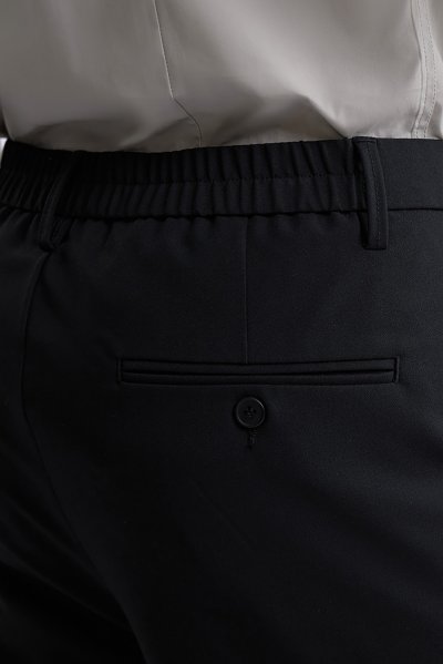 Pleated Elastic-Waist Pants - Black