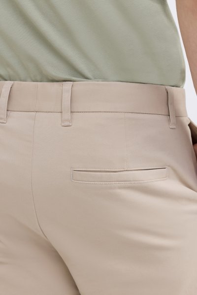 กางเกงชิโน่ Essential Stretch Chino Pants - Beige