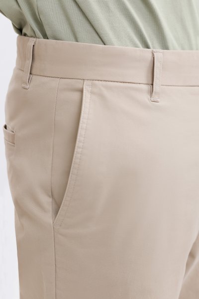 กางเกงชิโน่ Essential Stretch Chino Pants - Beige