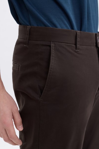 กางเกงชิโน่ Essential Stretch Chino Pants - Brown