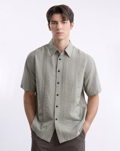 เสื้อเชิ้ตแขนสั้น Textured Weave Shirt - Olive