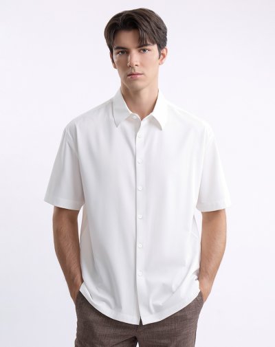 เสื้อเชิ้ตแขนสั้น Textured Lightweight Shirt