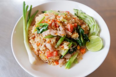 ข้าวผัดหมู/ ไก่