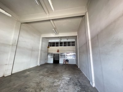 ให้เช่า อาคารพาณิชย์ 2 คูหา ใกล้ตลาดสดท่ายาง อำเภอท่ายาง จ.เพชรบุรี