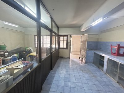 ให้เช่า อาคารพาณิชย์ 2 คูหา ใกล้ตลาดสดท่ายาง อำเภอท่ายาง จ.เพชรบุรี