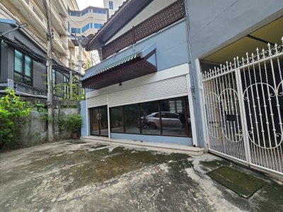 ขาย บ้านเดี่ยว 2 ชั้น 44 ตร.ว. ติด ม.ธุรกิจบัณทิตย์