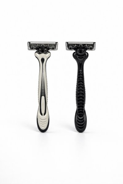 ชุดโกนหนวด แบบที่ 3 รุ่น SK003 : มีดโกนStainless Steel 3 ชั้น ,ด้ามพลาสติก