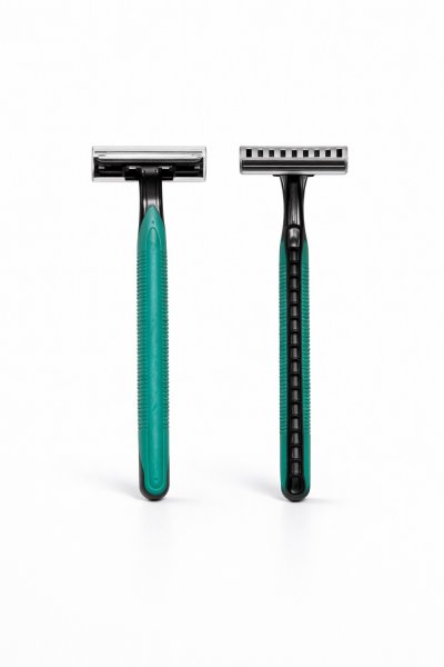 ชุดโกนหนวด แบบที่ 4 รุ่น SK004 : มีดโกนStainless Steel 3 ชั้น ,ด้ามพลาสติก