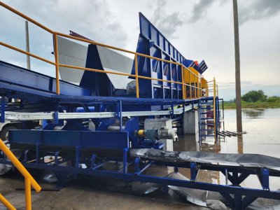 Debarker Machine