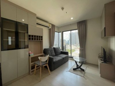 Luxury 2B Rental: Rhythm Asoke, Corner Unit Luxury 2B Rental: Rhythm Asoke, Corner Unit