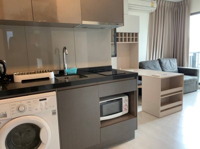 Luxury 2B Rental: Rhythm Asoke, Corner Unit Luxury 2B Rental: Rhythm Asoke, Corner Unit