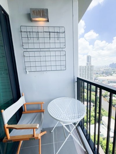 The Base Park West Sukhumvit 77｜鄰近 BTS On Nut，無阻擋景觀
