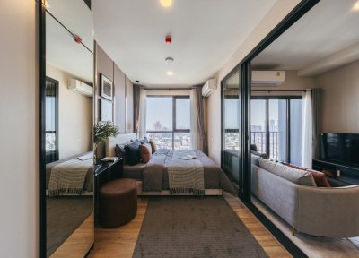 THE STAGE Mindscape｜距離 MRT Huai Khwang 250 公尺的公寓