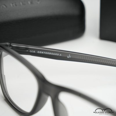 OAKLEY CENTERBOARD A OX8163F-0256 SATIN GREY SMOKE