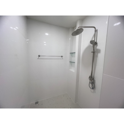 ขาย Town House 2 ชั้น ขนาด 2 ห้องนอน 2 ห้องน้ำ ถ.ประดิษฐ์มนูธรรม ใกล้ถนนใหญ่ พื้นที่ 17 ตรว. ใช้สอยได้ 100 ตรม. เพิ่งรีโนเวท พร้อมเข้ามาอยู่ได้เลย